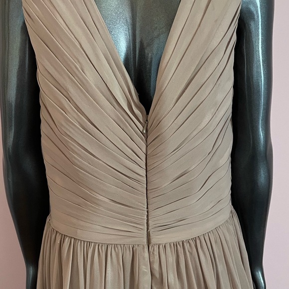 HOST PICK 🔥⚡️ Elegant Taupe Goddess Gown - Picture 5 of 10